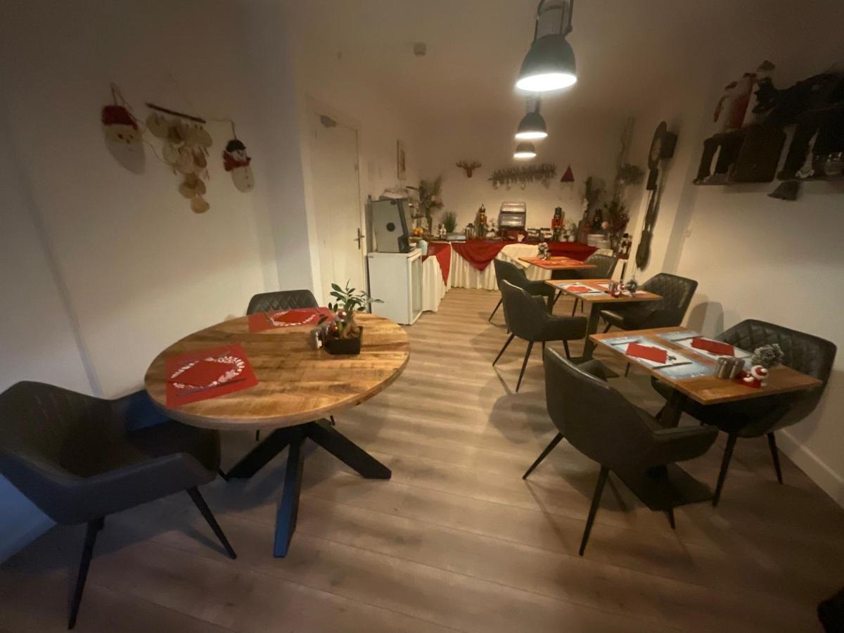 Pension Auberge De Dael ファルケンブルフ エクステリア 写真
